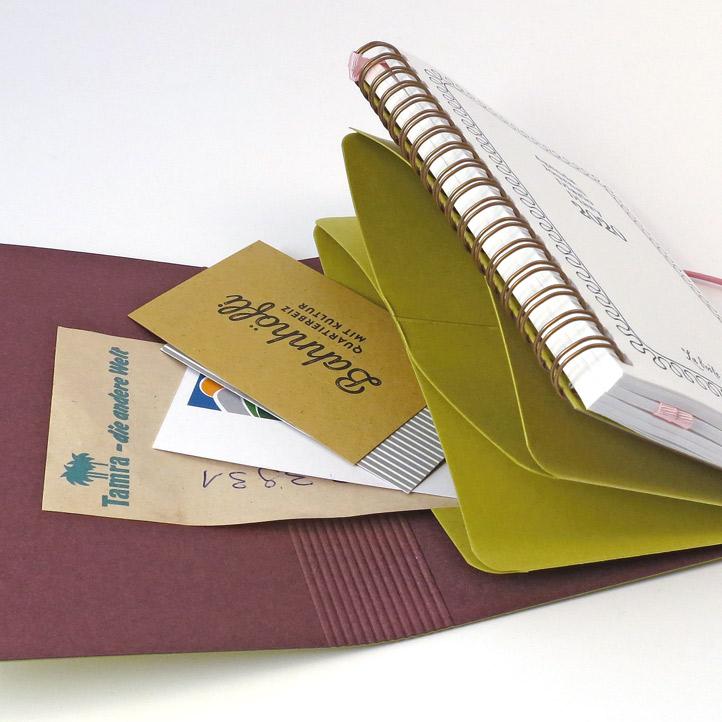 Doppeltasche zum Einkleben in der Agenda mit Kartoneinband