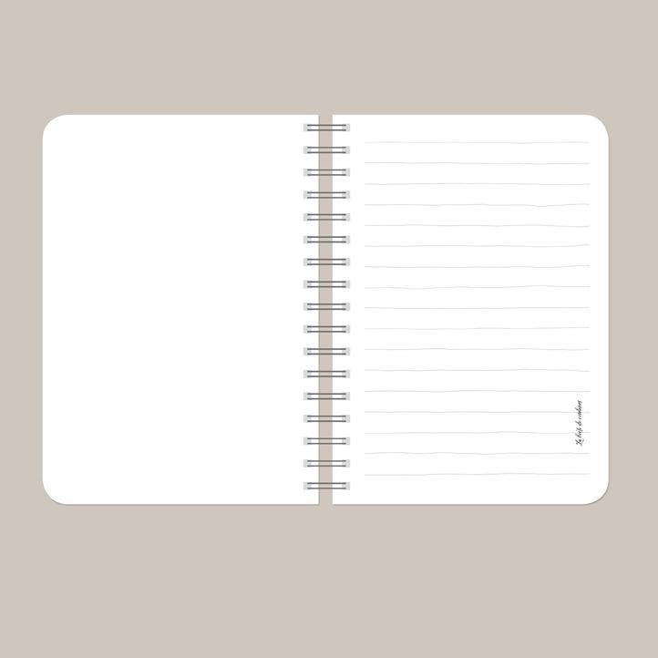 Notizbuch mit Linien